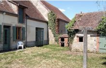 House with 2 Beds& 1.5 Bathrooms