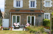 Beautiful Semi-detached Cottage In A Lovely Village. 4 Bedrooms And 3 Bathrooms