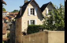 Fully Restored Medieval Property in lively village. DPE E.