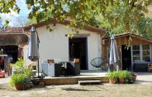 4 Bedroom detached farmhouse, pool hectares land, views of Pyrénées.