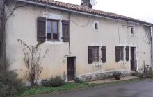 House in Pleuville: Large house with the possibility to create three gîtes or independent units.