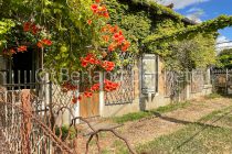 Thumbnail for the listing's main image