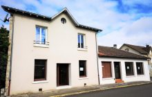 House or commercial premises (245m² in total including 80m² basement + 25m² cellar)