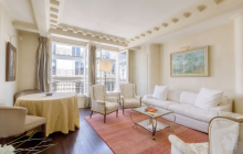 Fantastique maison à Paris rue Christophe Colomb