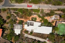 Thumbnail for the listing's main image