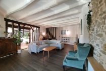 Thumbnail for the listing's main image