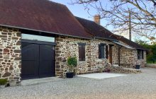 Berry Stone farmhouse, separate cottage, stone barns, artist studio, workshop, land 34000m2, quiet setting