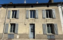 Spacious Ruffec Town Centre Property. 3 Bedrooms / 3 Bathrooms R7363