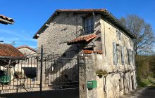 Charming Village House with 3 Bedrooms, Courtyard, and Workshop R7225