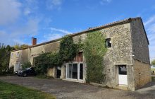 Attractive Property Comprising Two Houses on 1.5 Hectares R7385