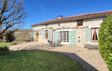 Immaculate 3 Bedroom Stone House with Enclosed Garden and Stone Barn R7364