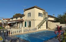 Country House with Swimming Pool 8 Minutes from Mansle R7388