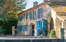 Fall in love with this beautiful 8 bedrooms Mas in the heart of Camargue.