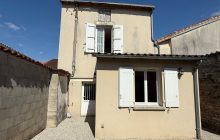 Ruffec Town Centre House With Large Garage And A Courtyard R7323