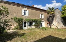 Old 4 Bedroom House With Numerous Outbuildings 7km From Ruffec R7019