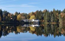 Opportunité unique au cœur de la Corrèze – entre lac, nature et potentiel exceptionnel Pour investisseurs, grands groupes ou profe