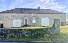 Lovely Old Farmhouse to Renovate Near Verteuil R7415