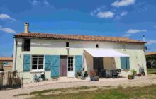 Charming Village House With 6 Bedrooms and Garden, 10 Minutes From Villefagnan R7406