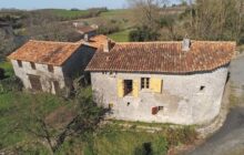 Unique Renovated Hunters’ Lodge with Valley Views & Guest House at Saint-Front R7439