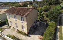 3 Bedroom Town House In Charroux : Quiet Location R7432