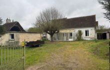 Maison ancienne à rénover – 160 m² sur 4 000 m² de terrain – Berthenay