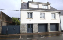 Large gorgeous 4 bedroom house in Lignol , Morbihan in walk in condition