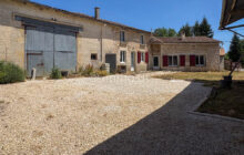Stone house with outbuildings - Near Sauzé-entre-Bois 79190 ref 5268