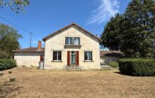 4-Bedroom House With Garden On 1062m² R7555