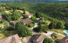 Historic 16th-Century Quercy Estate with Guest Cottages, Exceptional Barn and 3 Hectares – Near Cahors