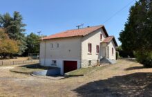 Exclusive: Large Family Home in the Medieval Village of Verteuil-sur-Charente R7572