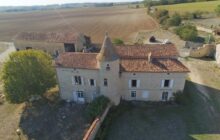 A Magnificent Logis with Great Potential And Habitable Property R7588