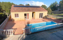 VILLA WITH POOL IN NARBONNE
