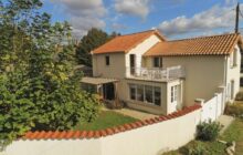 Beautiful Country House with 2 Bedrooms / 2 Bathrooms and Magnificent Views R7624