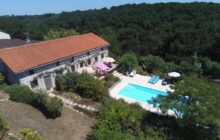 Beautiful Country House with Privacy, 4 Bedrooms and a Swimming Pool R7593