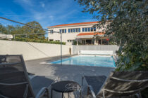 Thumbnail for the listing's main image